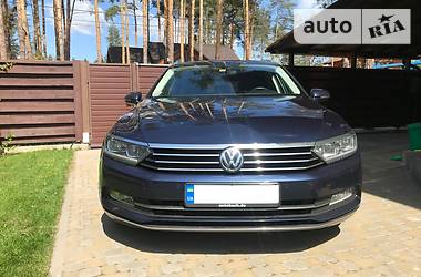 Универсал Volkswagen Passat 2015 в Киеве