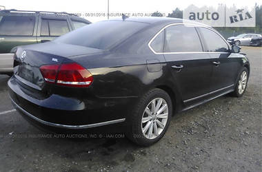 Седан Volkswagen Passat 2012 в Тернополе