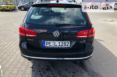 Универсал Volkswagen Passat 2014 в Хмельницком