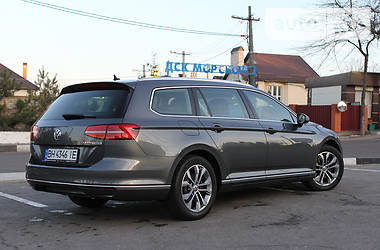 Універсал Volkswagen Passat 2015 в 