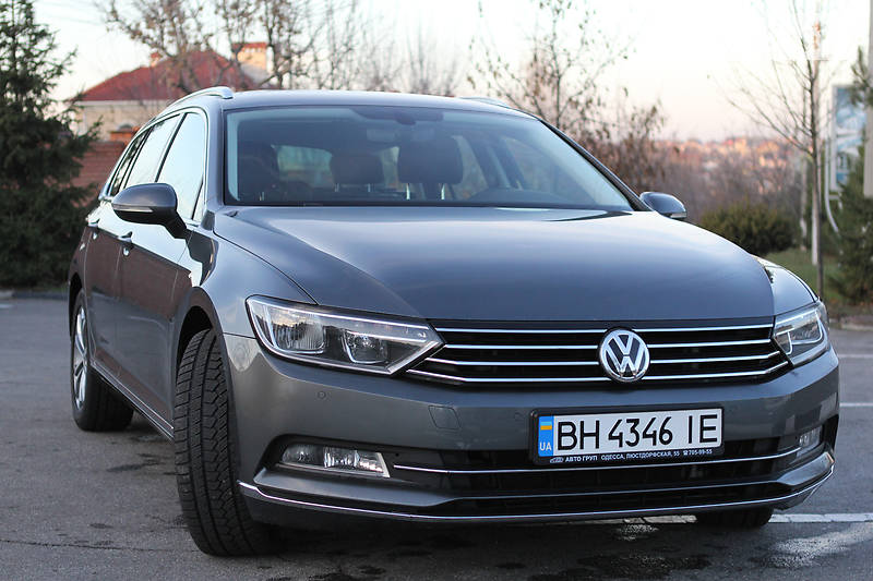 Универсал Volkswagen Passat 2015 в Одессе