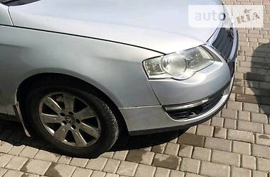 Седан Volkswagen Passat 2005 в Львове