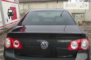 Седан Volkswagen Passat 2006 в Стрые