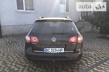 Универсал Volkswagen Passat 2006 в Стрые