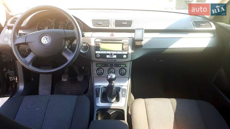 Универсал Volkswagen Passat 2009 в Калуше
