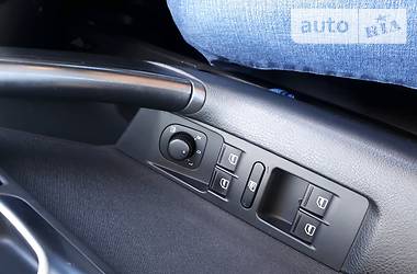 Універсал Volkswagen Passat 2011 в 