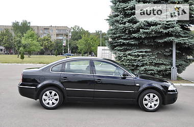 Седан Volkswagen Passat 2003 в Ровно