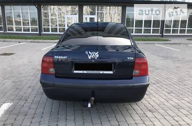 Седан Volkswagen Passat 1998 в 
