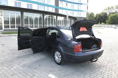 Седан Volkswagen Passat 1998 в 