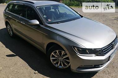 Універсал Volkswagen Passat 2015 в Ужгороді