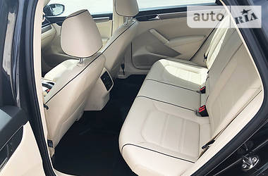 Седан Volkswagen Passat 2016 в 