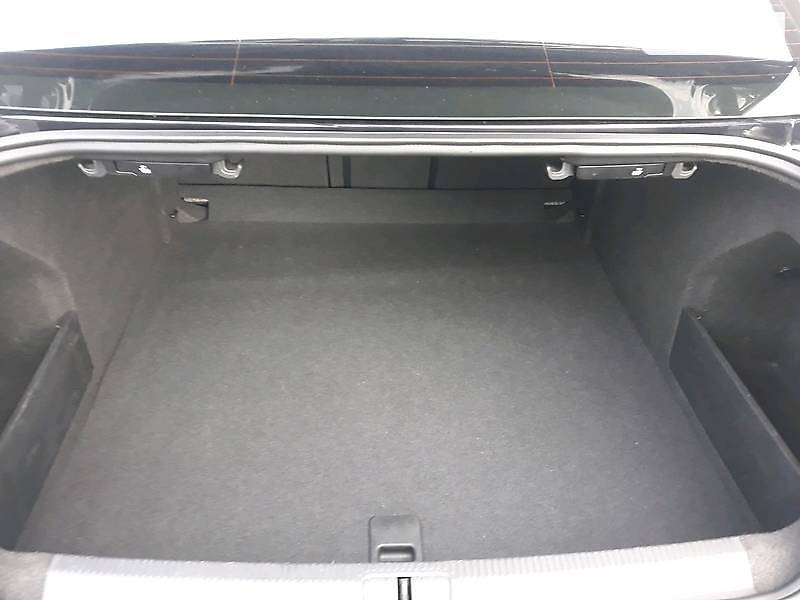 Седан Volkswagen Passat 2011 в Луцьку