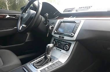 Седан Volkswagen Passat 2011 в 