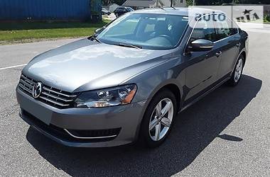 Седан Volkswagen Passat 2013 в Днепре