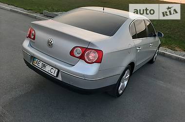 Седан Volkswagen Passat 2006 в Дніпрі