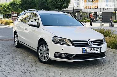 Універсал Volkswagen Passat 2014 в Івано-Франківську