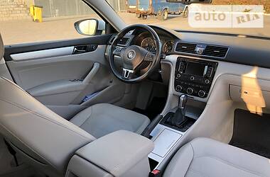 Седан Volkswagen Passat 2012 в Киеве