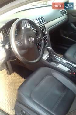 Седан Volkswagen Passat 2013 в Кривому Розі