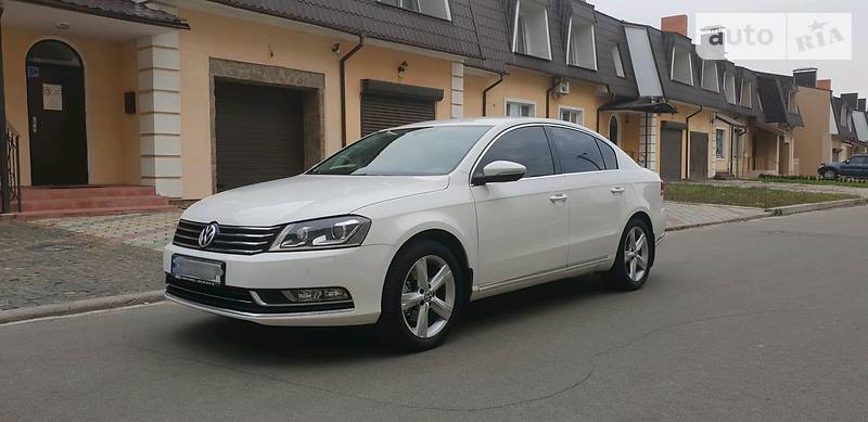 Седан Volkswagen Passat 2013 в Чернигове