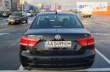 Седан Volkswagen Passat 2012 в Києві