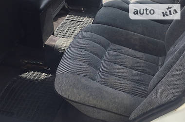 Седан Volkswagen Passat 1990 в 