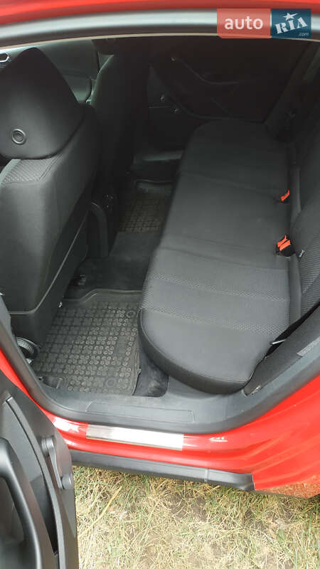 Седан Volkswagen Passat 2007 в Кропивницком