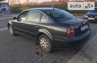 Седан Volkswagen Passat 2002 в Тячеві