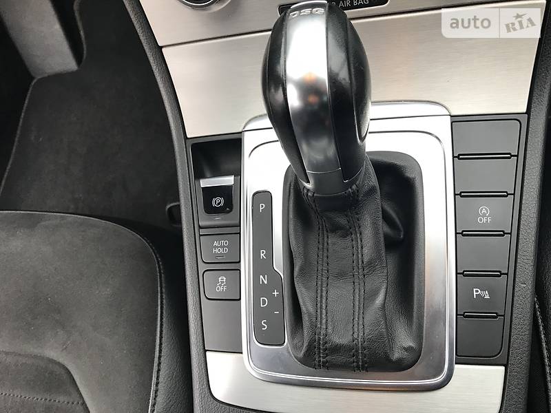 Універсал Volkswagen Passat 2012 в Черкасах