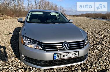 Седан Volkswagen Passat 2012 в Ивано-Франковске