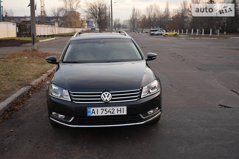 Універсал Volkswagen Passat 2011 в Києві