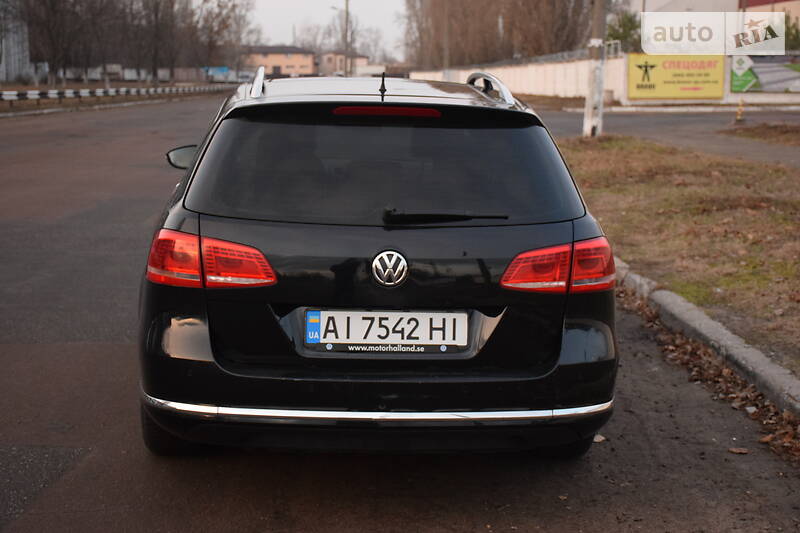 Універсал Volkswagen Passat 2011 в Києві