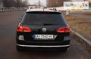 Універсал Volkswagen Passat 2011 в Києві