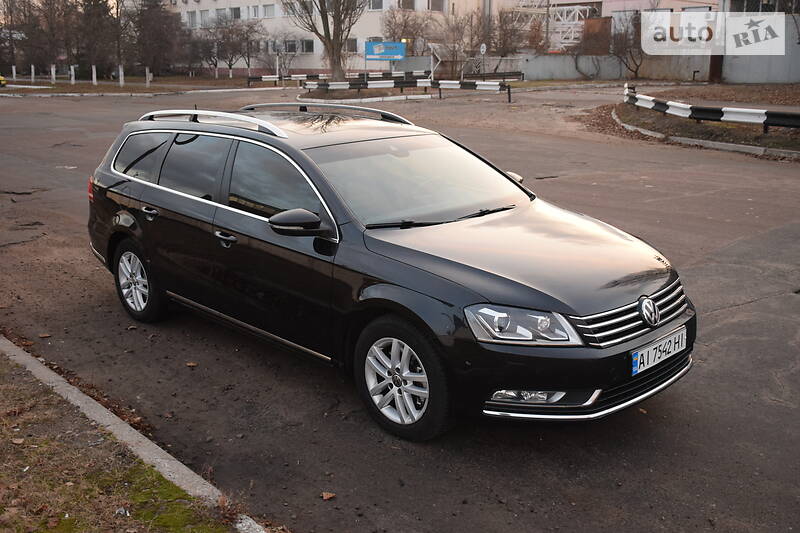 Універсал Volkswagen Passat 2011 в Києві