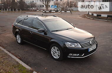 Універсал Volkswagen Passat 2011 в Києві