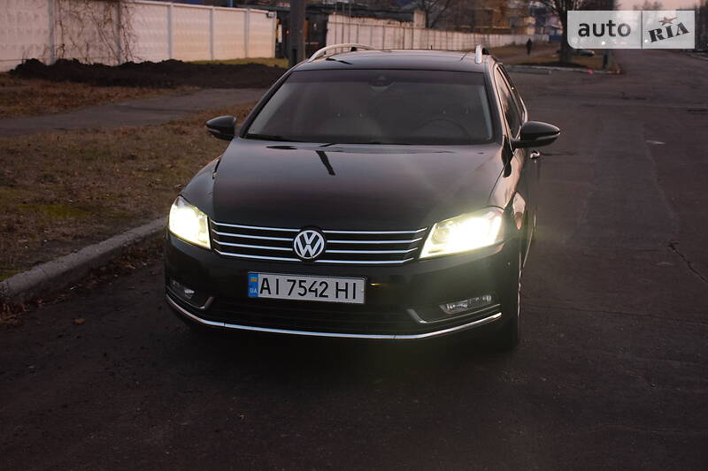 Універсал Volkswagen Passat 2011 в Києві