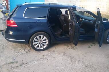 Універсал Volkswagen Passat 2011 в 