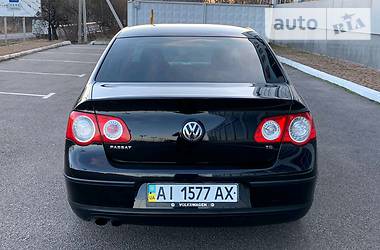 Седан Volkswagen Passat 2008 в Києві