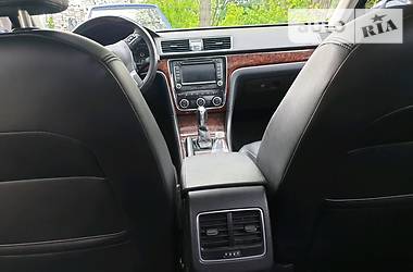 Седан Volkswagen Passat 2013 в 