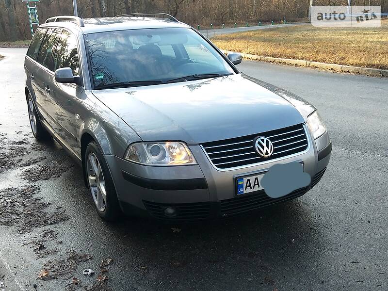 Универсал Volkswagen Passat 2002 в Киеве