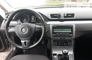 Универсал Volkswagen Passat 2011 в Ивано-Франковске