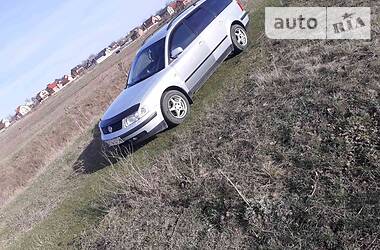 Універсал Volkswagen Passat 1999 в 