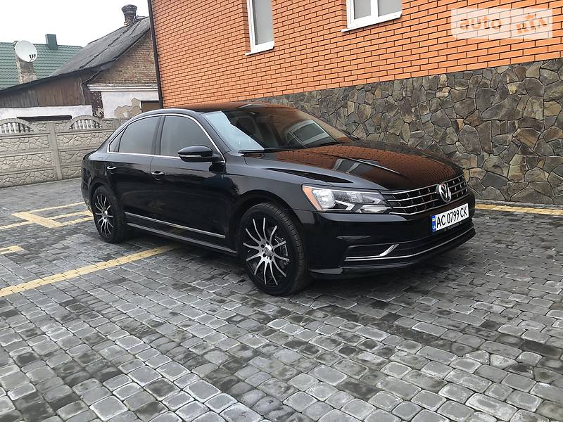 Седан Volkswagen Passat 2016 в Луцке