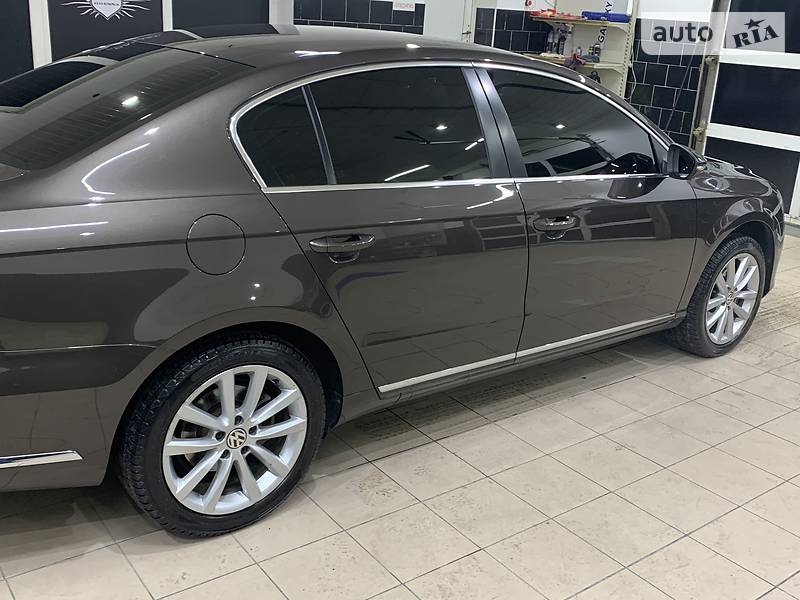 Седан Volkswagen Passat 2012 в Одесі