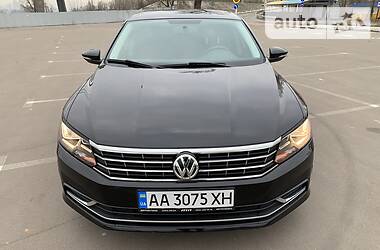 Седан Volkswagen Passat 2016 в Киеве