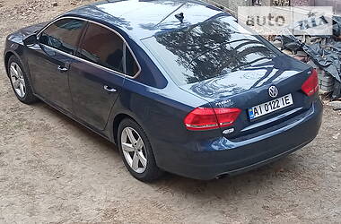 Седан Volkswagen Passat 2013 в Киеве