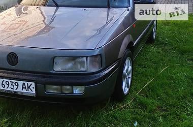 Седан Volkswagen Passat 1992 в Львове