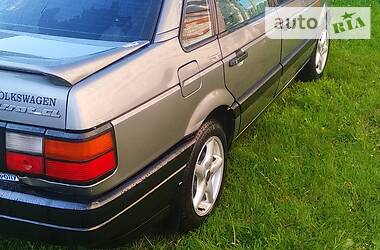 Седан Volkswagen Passat 1992 в Львове