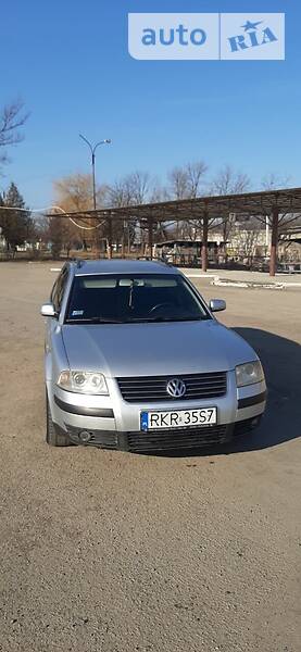 Универсал Volkswagen Passat 2001 в Надворной