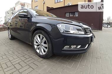 Универсал Volkswagen Passat 2012 в Луцке