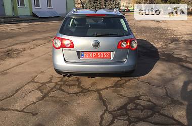 Універсал Volkswagen Passat 2010 в 